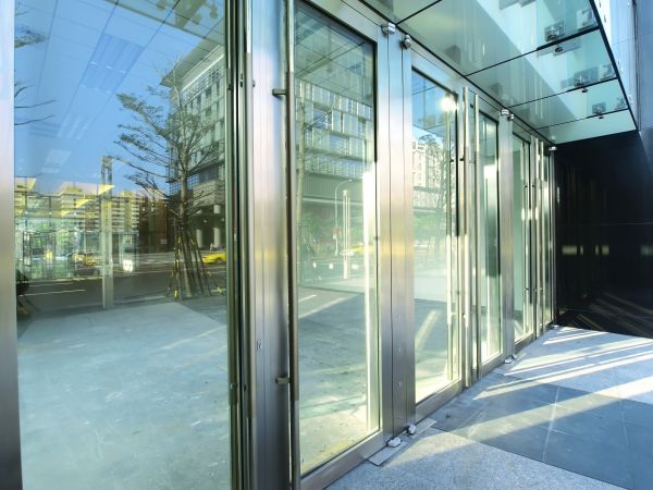 Aluminum Door Repair in Allentown