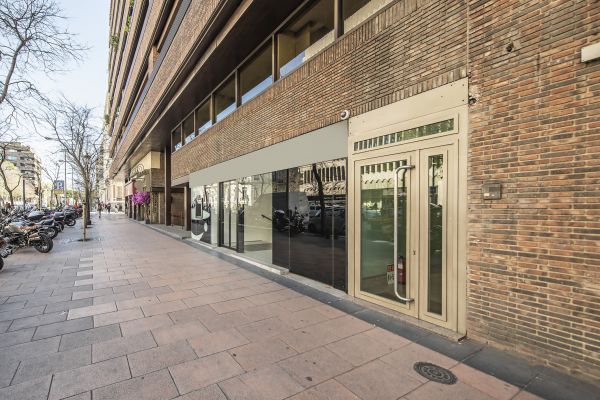 Retail Door Mounting